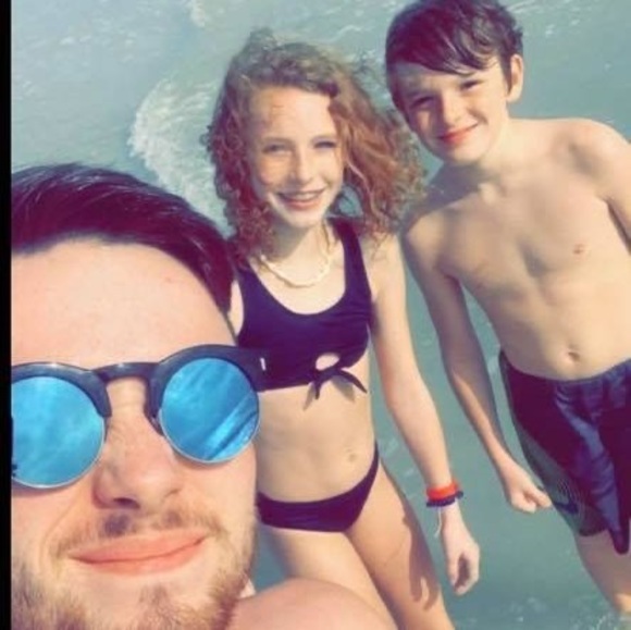 Meet your Posher, Logan - Picture 1 of 1